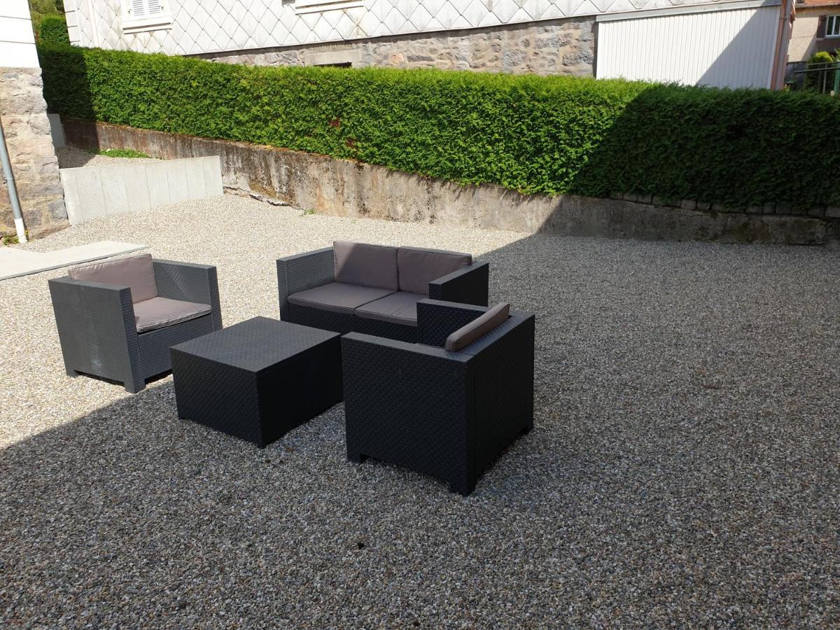 Au Pied Du Gazon Apartment