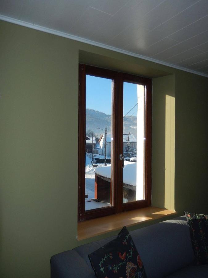 Au Pied Du Gazon Apartment