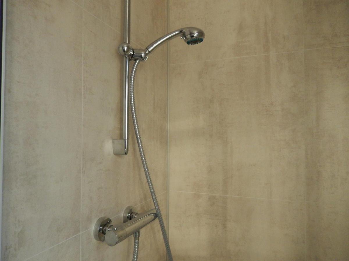 Au Pied Du Gazon Apartment